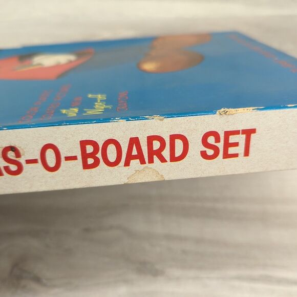 Vintage Walt Disney's Wonderful World Of Color Mickey Mouse Eras-O-Board Set - Picture 4 of 13